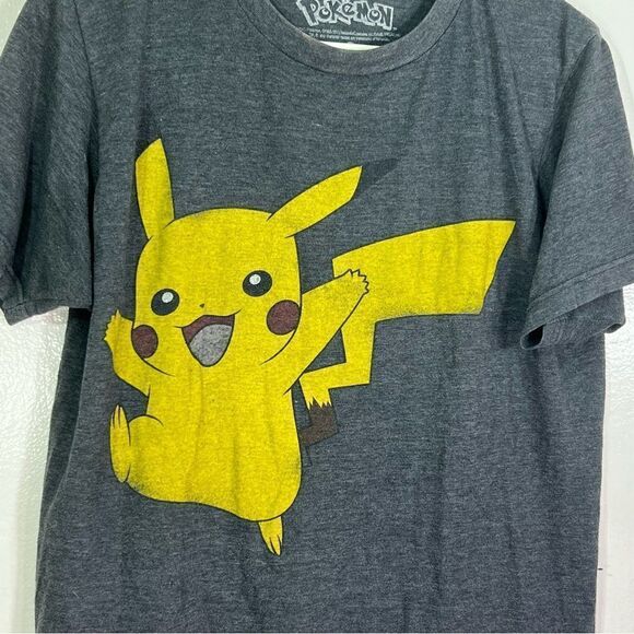 Pokémon youth size small, Pikachu graphic, short sleeve shirt - Picture 5 of 5